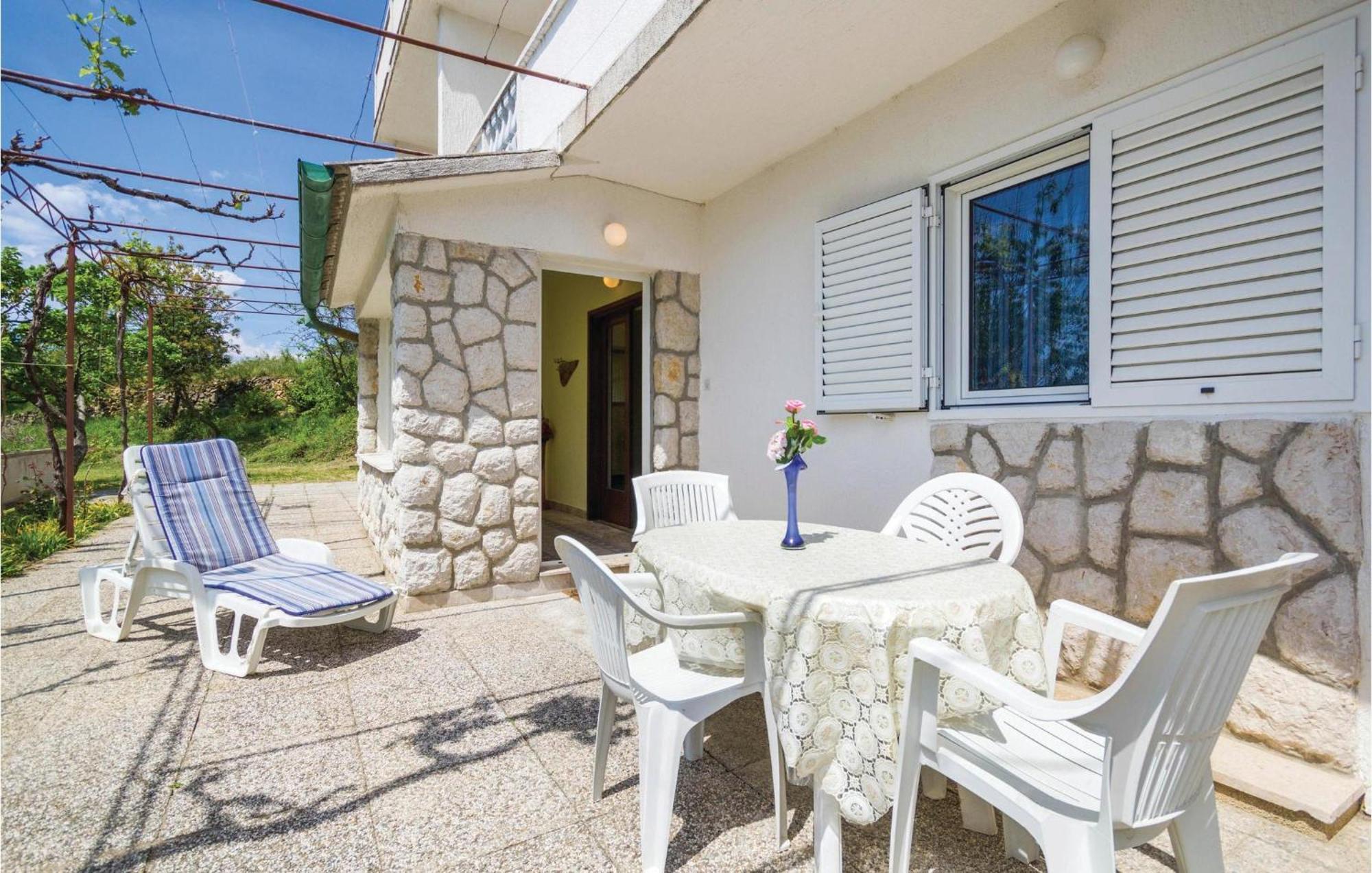 Pet Friendly Apartment In Kampor With Kitchen Exterior foto